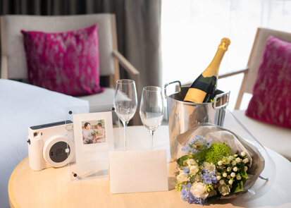 1. 記念日を祝う宿泊プラン「CROSS STAY – CELEBRATE TOGETHER」について